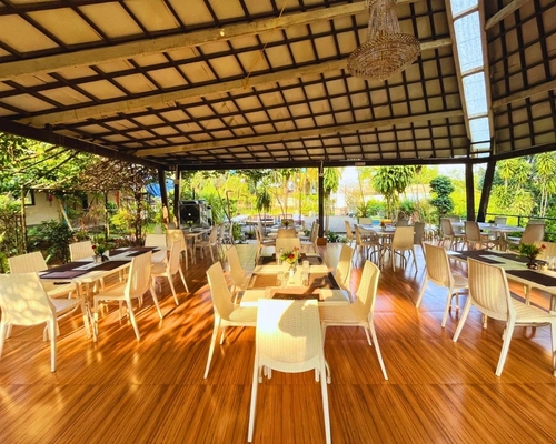 Open Air Dining