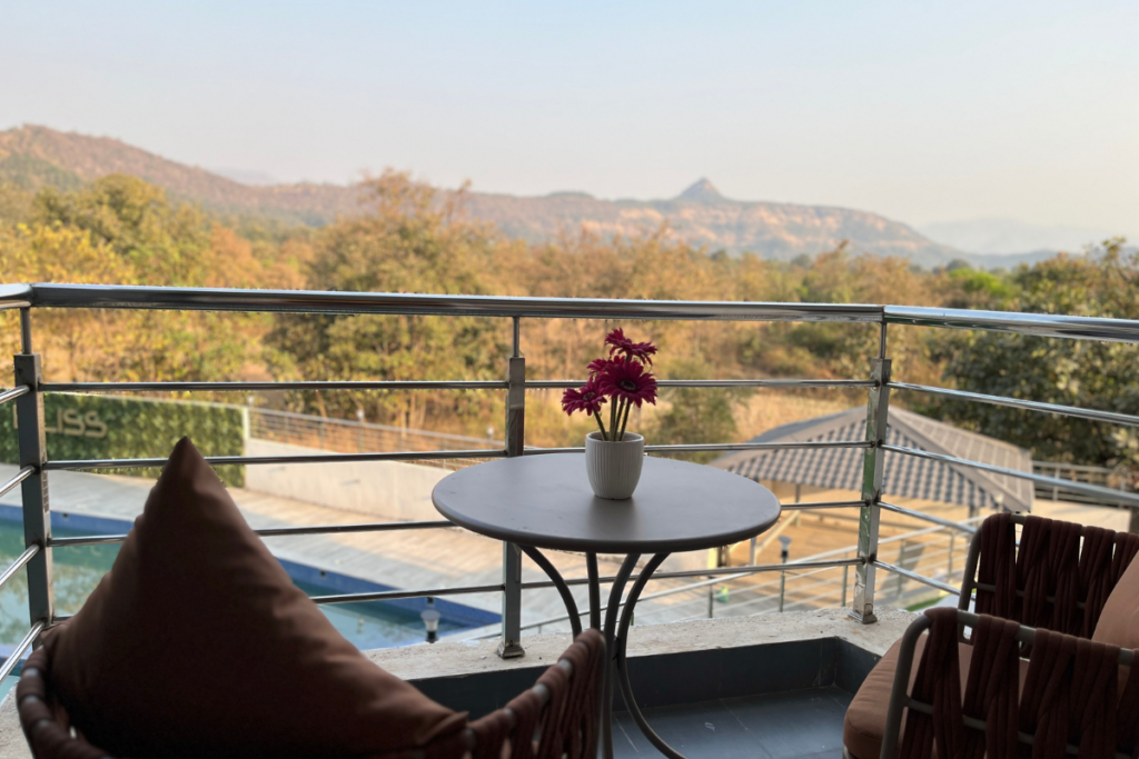 Book Comfortable & Relaxing Stay Rooms for Perfect Getaway