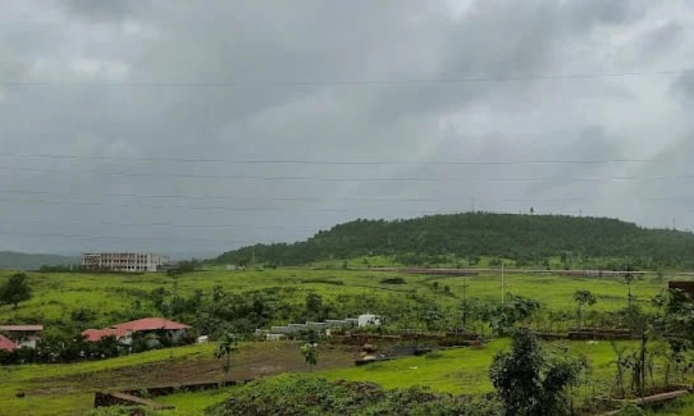 Scenic Hills & Nature Landscape View