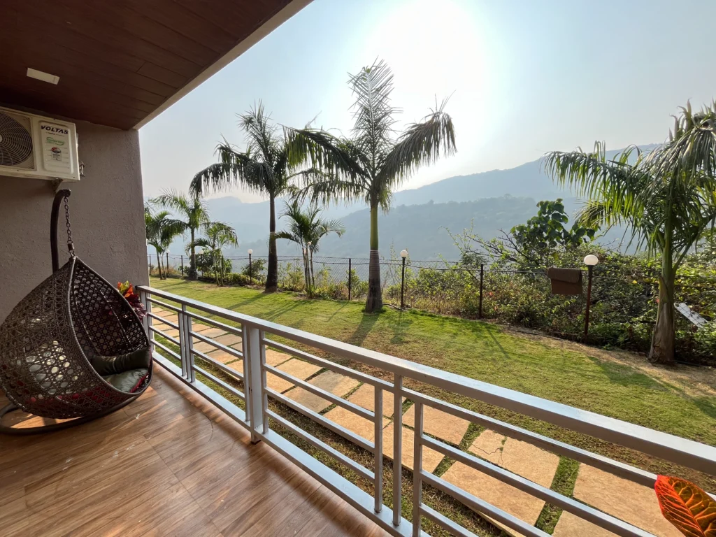 Balcony with Garden & Valley View