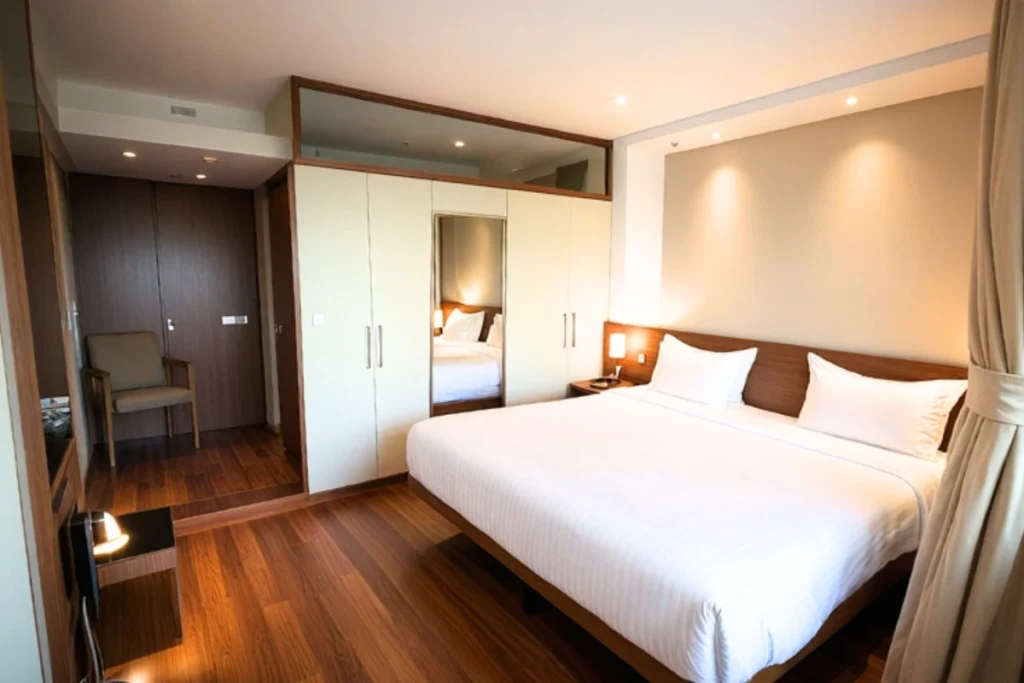 Den Rooms