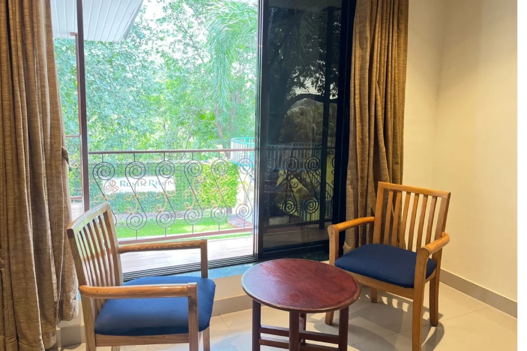Dolphin Villa - Garden View