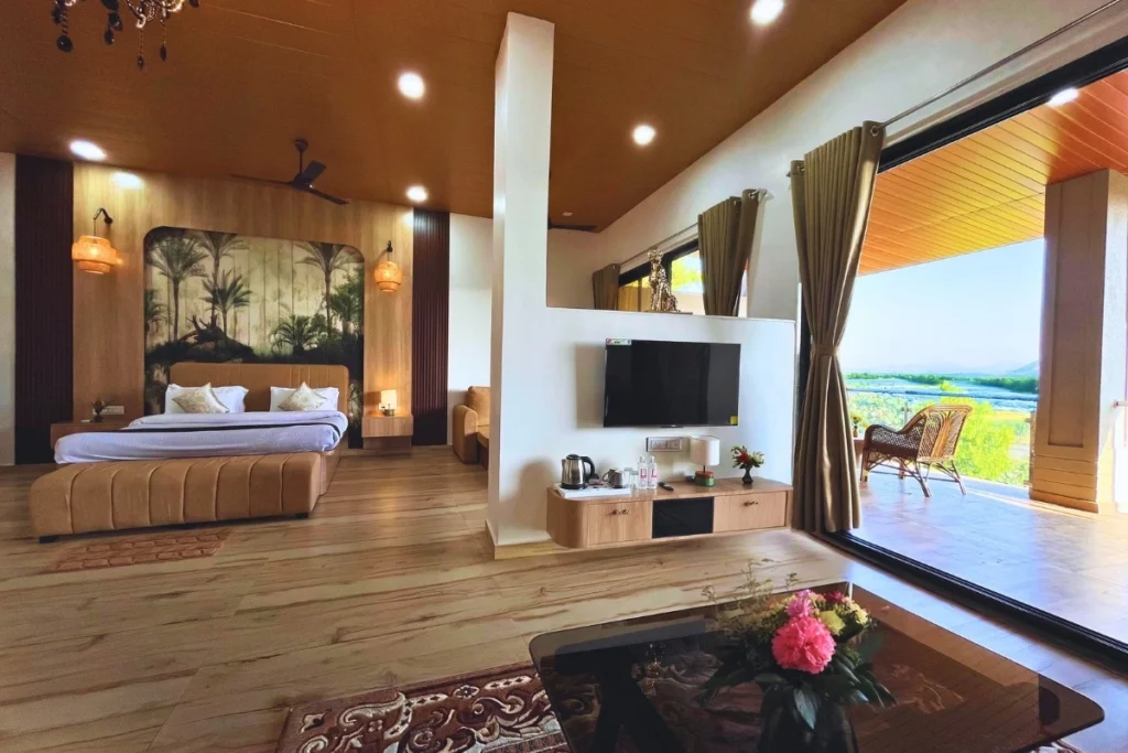 Lake View - Luxury Suite Room