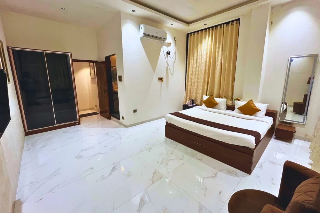 Astoria 6 Bhk Villa