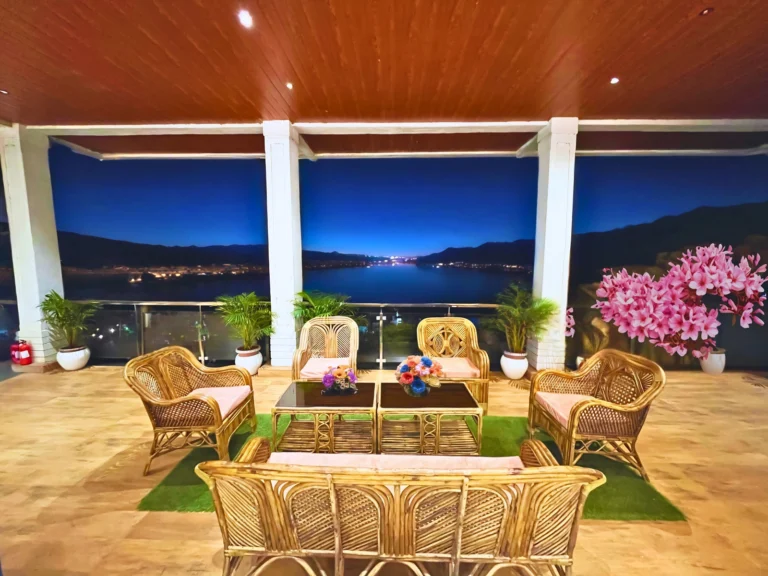 Astoria Lake View 6 BHK Villa