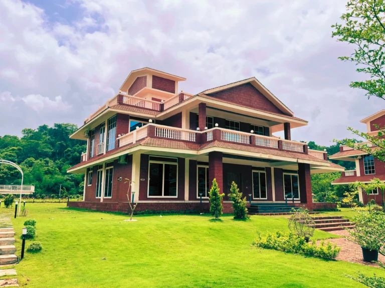Selborne Crest 6 BHK Pool Villa